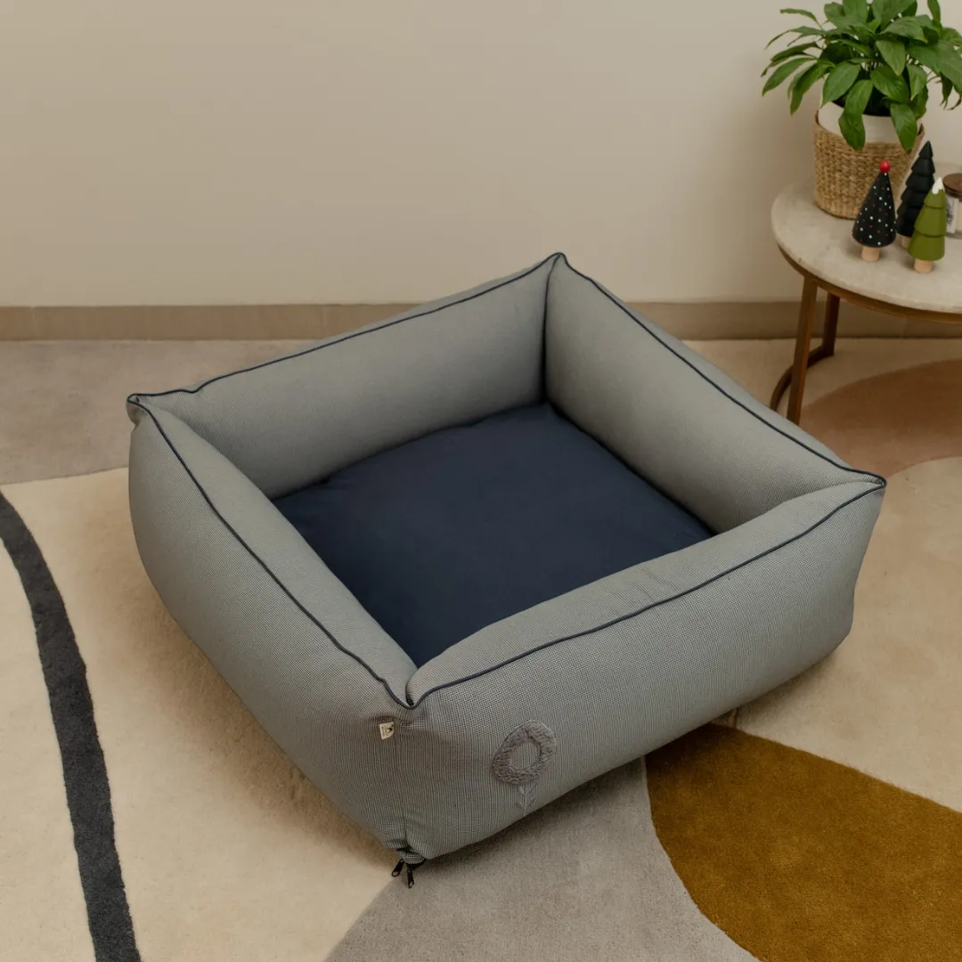 PoochMate OAK BOHO Herringbone Blue Dog Bed : Sunflower Applique