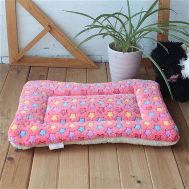 Soft Fleece Lovely Mattress Cushion for Small And Large Dogs