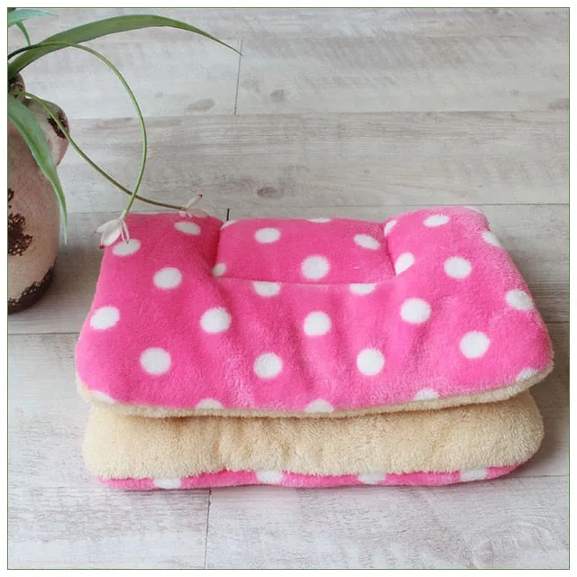 Soft Fleece Lovely Mattress Cushion for Small And Large Dogs